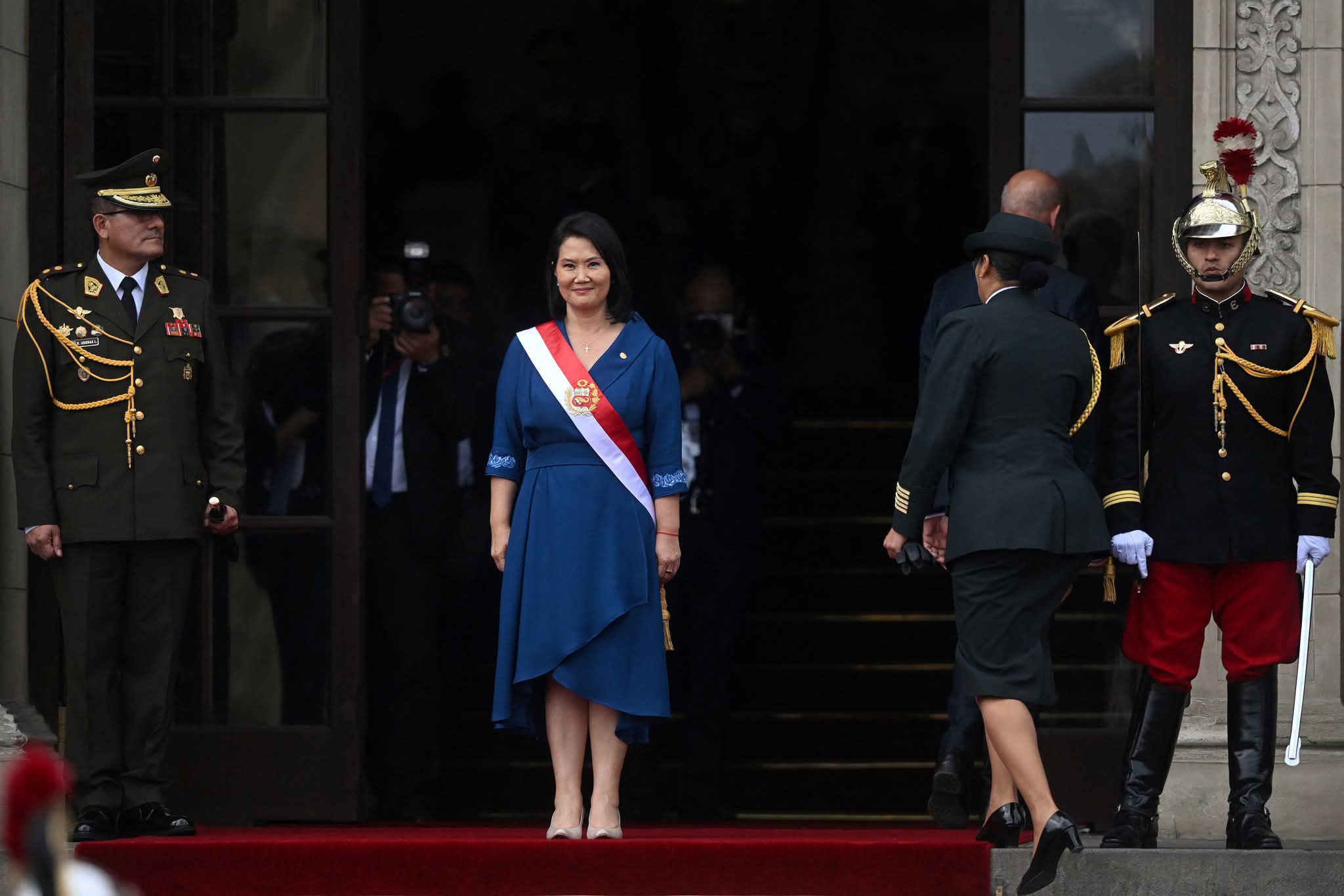 Perú inicia una nueva etapa republicana: Keiko Fujimori asume la Presidencia